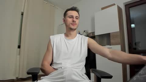 Snapshot of jimmys_style chatting on 19, 10, 2025 AlphaJimmy online show from 19, 10, 2025