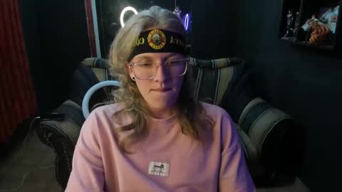 Snapshot of jinnbook chatting on 17, 10, 2025 JinnBook online show from 17, 10, 2025