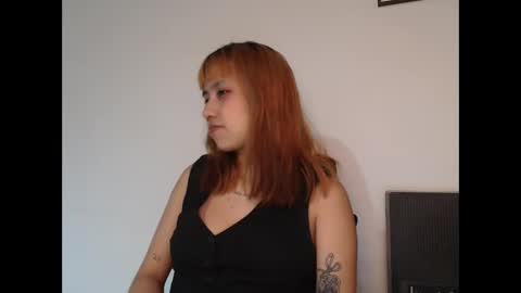 Minaa  online show from 2, 12, 2025