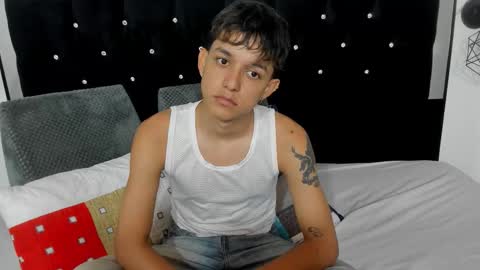 Snapshot of jisus_cat chatting on 1, 12, 2025 Jisus online show from 1, 12, 2025