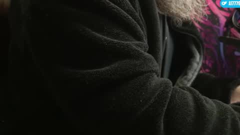 JJ online show from 1, 2, 2025