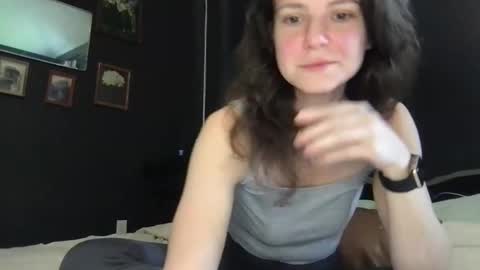 jlynn1997 online show from 27, 4, 2026