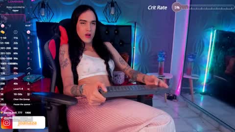 Joa Isaza     online show from 28, 12, 2024