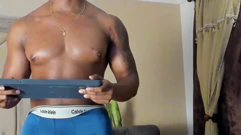 Snapshot of joan_saenz chatting on 7, 2, 2025 JOAN SAENZ online show from 7, 2, 2025