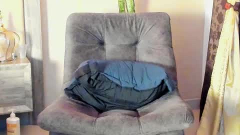 Snapshot of joan_saenz chatting on 8, 2, 2025 JOAN SAENZ online show from 8, 2, 2025