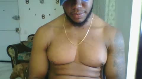 Snapshot of joan_saenz chatting on 5, 12, 2025 JOAN SAENZ online show from 5, 12, 2025