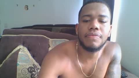 Snapshot of joan_saenz chatting on 14, 12, 2025 JOAN SAENZ online show from 14, 12, 2025