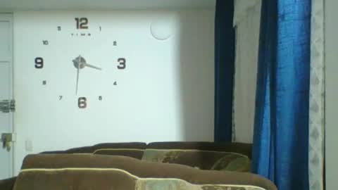 Snapshot of joan_saenz chatting on 21, 12, 2025 JOAN SAENZ online show from 21, 12, 2025