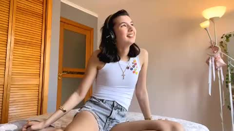 Snapshot of joanaphippin chatting on 20, 4, 2026 joanaphippin online show from 20, 4, 2026