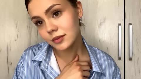 Mila online show from 3, 3, 2026