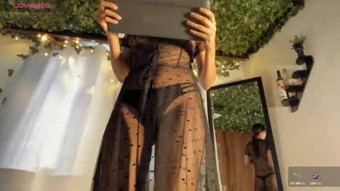 Jhulia online show from 3, 3, 2025