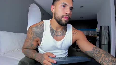 joe_esthetic online show from 20, 9, 2025