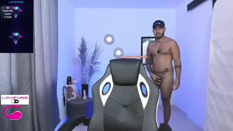 Snapshot of joegrex chatting on 23, 11, 2025 Joe online show from 23, 11, 2025