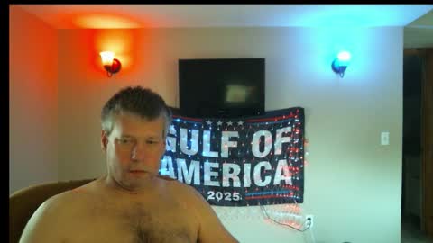 Snapshot of joejoe_1972 chatting on 17, 12, 2025 JoeJoe online show from 17, 12, 2025