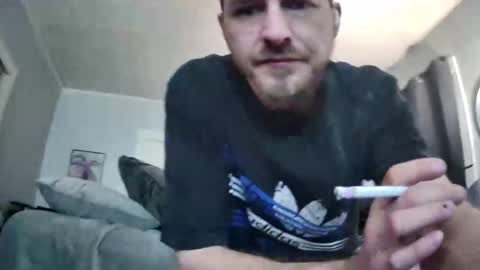 Snapshot of joemama34 chatting on 9, 10, 2025 Xtina online show from 9, 10, 2025