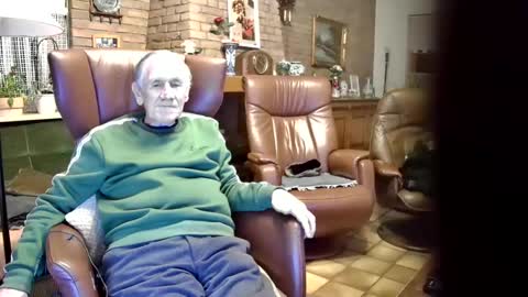 Snapshot of johan7_heet chatting on 12, 12, 2024 johan7 heet online show from 12, 12, 2024