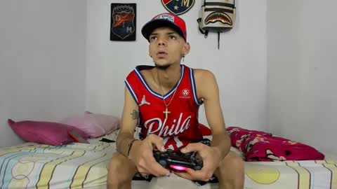 Snapshot of johan_and_antonella chatting on 11, 12, 2024 johan_and_antonella online show from 11, 12, 2024