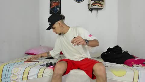 johan_and_antonella online show from 13, 12, 2024