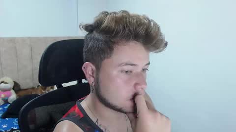 JOHAN independient model online show from 24, 2, 2025