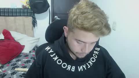 JOHAN independient model online show from 14, 10, 2025