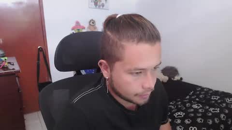 JOHAN independient model online show from 29, 4, 2026