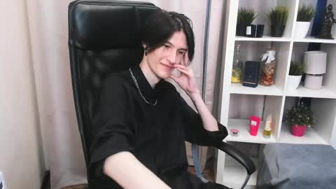 Snapshot of john__strong chatting on 7, 6, 2026 john__strong online show from 7, 6, 2026