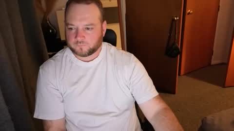 Snapshot of john_bear1 chatting on 2, 4, 2026 john_bear1 online show from 2, 4, 2026