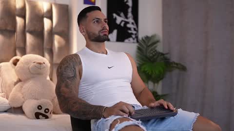 john online show from 28, 12, 2024