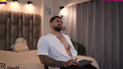 john online show from 15, 11, 2025