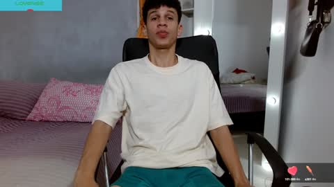 Snapshot of john_ssnow29 chatting on 30, 12, 2024 john_ssnow29 online show from 30, 12, 2024