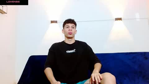 Snapshot of john_ssnow29 chatting on 18, 11, 2025 john_ssnow29 online show from 18, 11, 2025