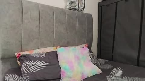 John Vichenso online show from 17, 12, 2024