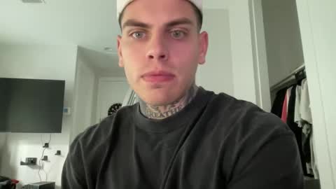 Snapshot of johnafterdark chatting on 10, 1, 2025 JAXX online show from 10, 1, 2025