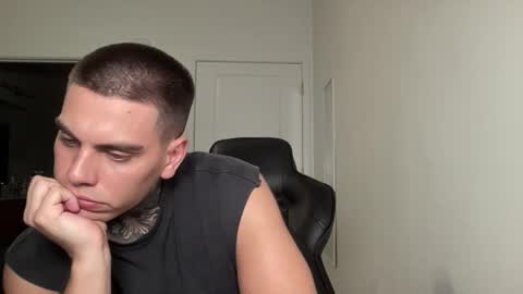 Snapshot of johnafterdark chatting on 16, 10, 2025 JAXX online show from 16, 10, 2025