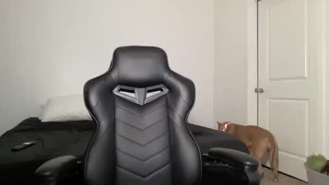 Snapshot of johnafterdark chatting on 28, 10, 2025 JAXX online show from 28, 10, 2025