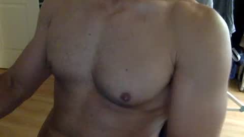 Snapshot of johnhotxxxx chatting on 12, 12, 2024 LETSPLAY online show from 12, 12, 2024