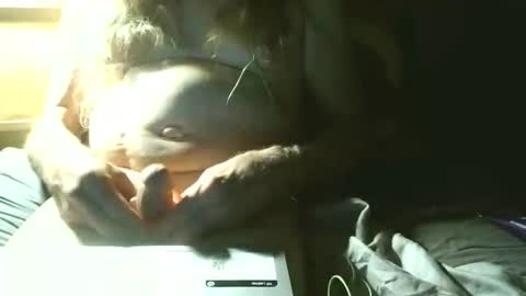 johnnieq1971 online show from 16, 4, 2026