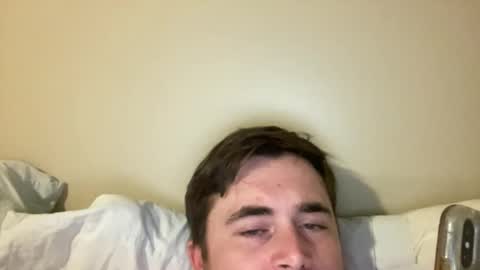 Snapshot of johnnsmithh250 chatting on 19, 5, 2026 johnnsmithh250 online show from 19, 5, 2026