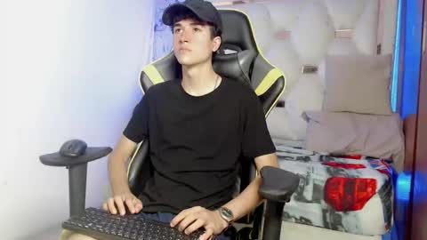 johnny_cagee online show from 28, 9, 2025