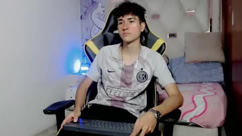 johnny_cagee online show from 16, 1, 2026