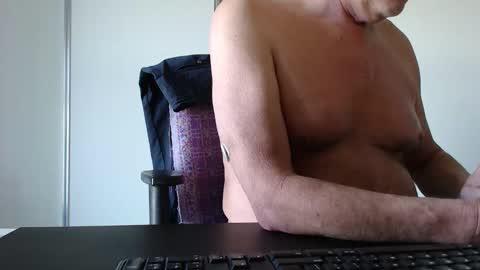 johnny_walker14 online show from 29, 4, 2026