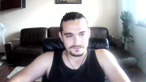 Snapshot of johnnybravovici chatting on 4, 7, 2026 johnnybravovici online show from 4, 7, 2026