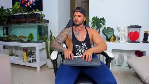 JOHNNY online show from 6, 11, 2025