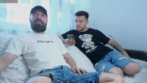 Snapshot of johnnylove21 chatting on 17, 7, 2026 Johnny online show from 17, 7, 2026