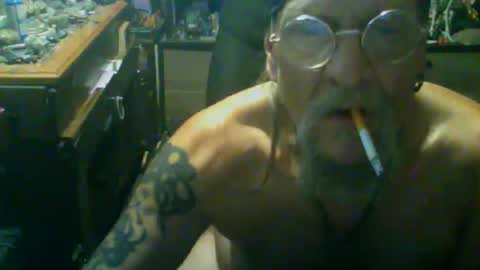 Snapshot of johnnyshung1 chatting on 24, 11, 2025 johnnyshung1 online show from 24, 11, 2025