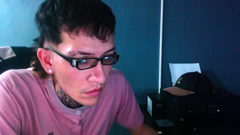 johnsonisaac94  online show from 1, 12, 2024