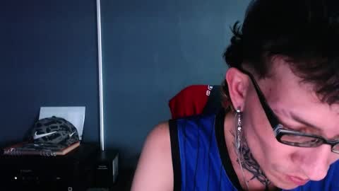 johnsonisaac94  online show from 8, 12, 2024