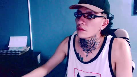 johnsonisaac94  online show from 22, 12, 2024