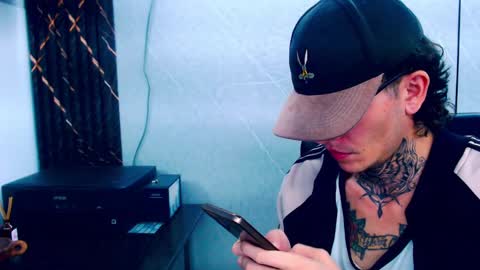 johnsonisaac94  online show from 24, 2, 2025