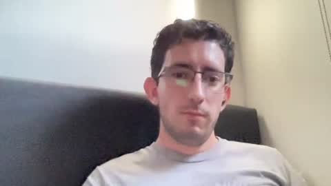 Snapshot of johnukber chatting on 26, 5, 2026 John Ukber online show from 26, 5, 2026